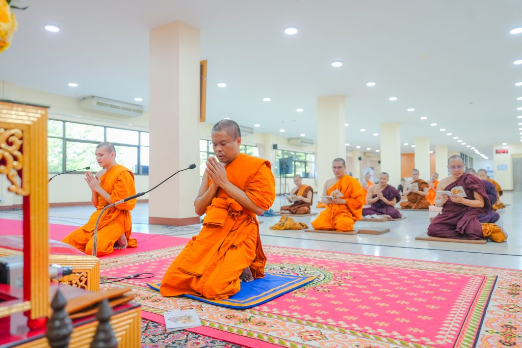 สถาบันวิปัสสนาธุระจัดปฏิบัติธรรมนิสิตแบบไปกลับ